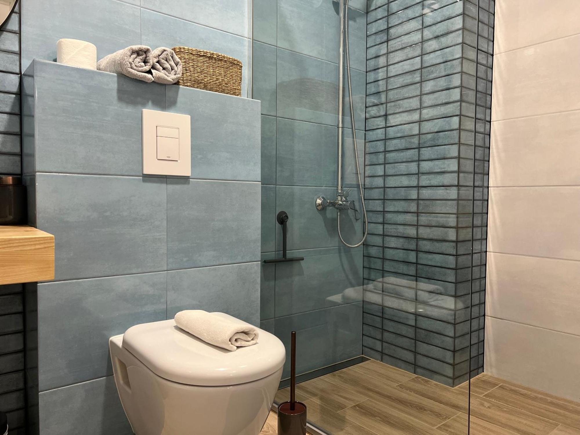 «Гори́Ще На Площі Польський Ринок» Apartman Kamjanyi Potoki Kültér fotó