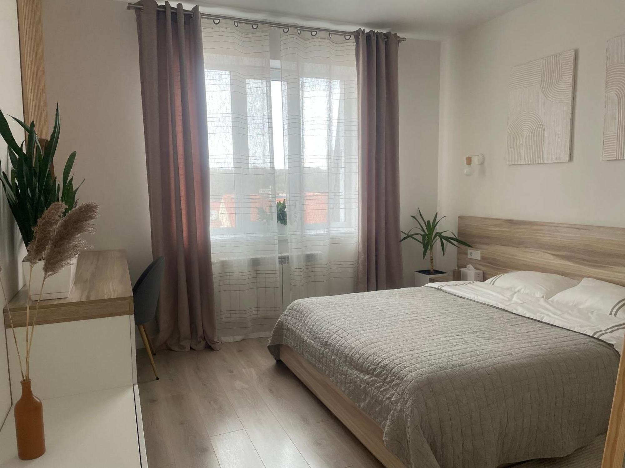 «Гори́Ще На Площі Польський Ринок» Apartman Kamjanyi Potoki Kültér fotó